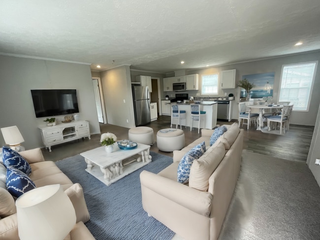 Photo - 867 Orchid Trail