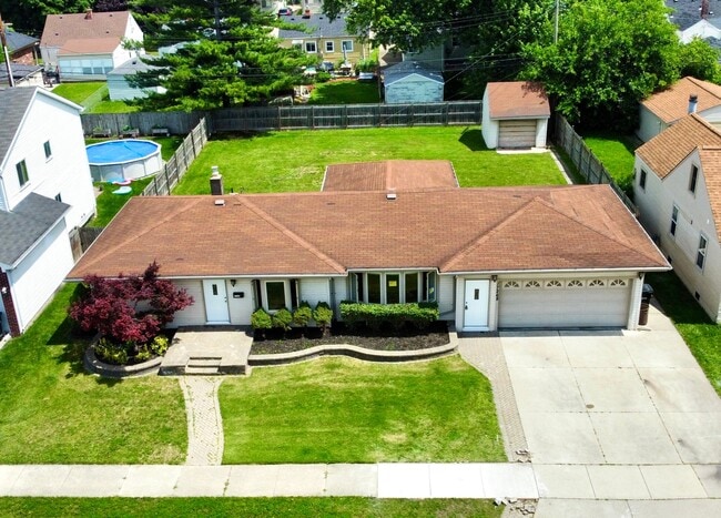 Photo - 17268 Horger Ave