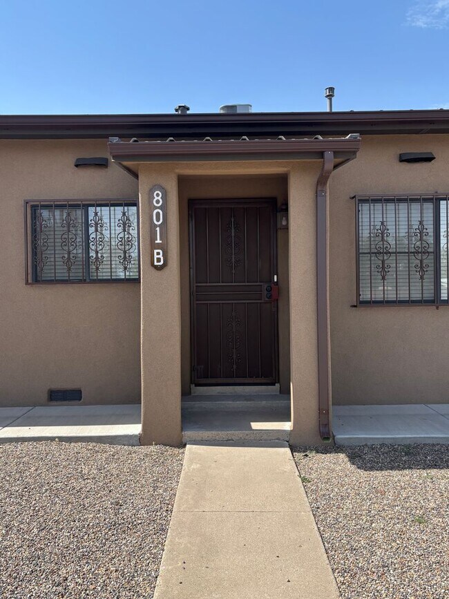 NEWLY REMODELED 1 BED 1 BATH - NEWLY REMODELED 1 BED 1 BATH Condo Unit B