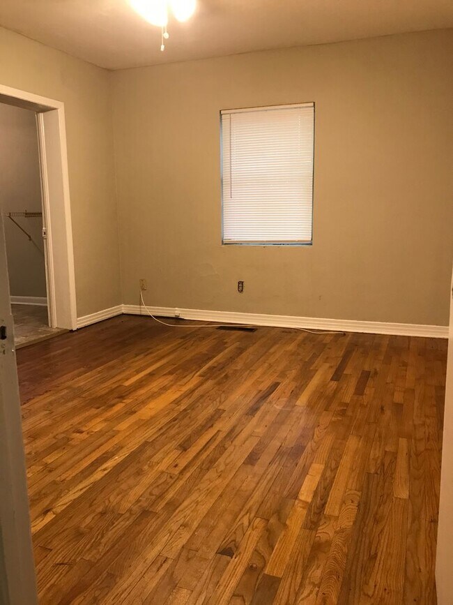 Photo - 3 Bedroom House on Desiree Ct. Available Now!