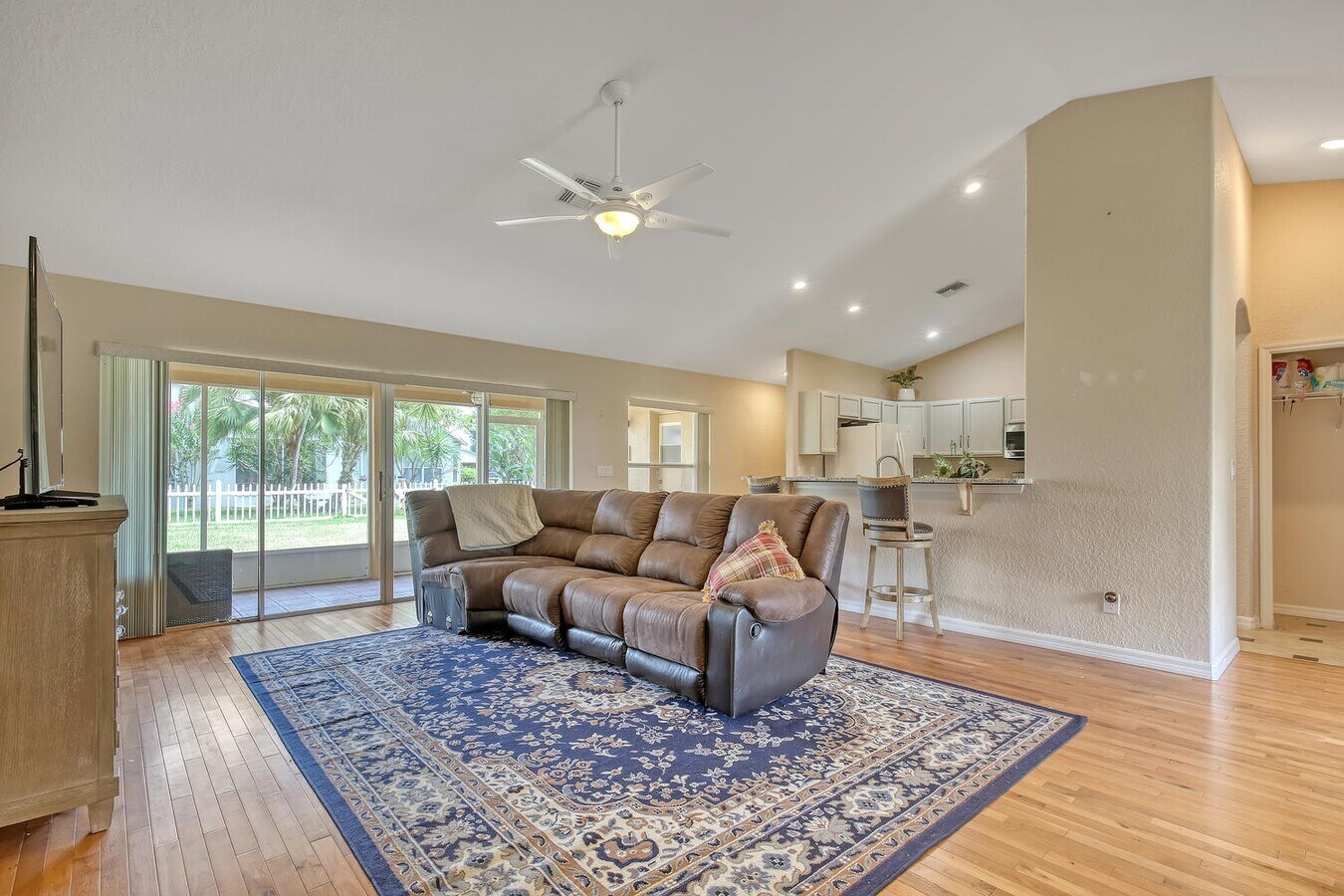 Photo - 2117 Pumpkin Pl NE