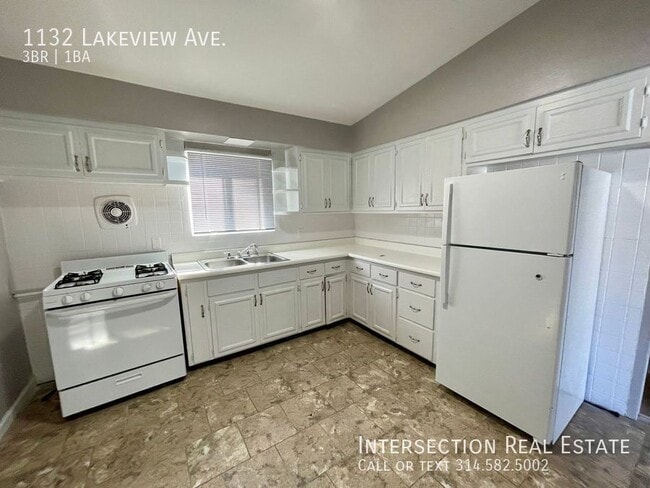 Photo - 1132 Lakeview Ave