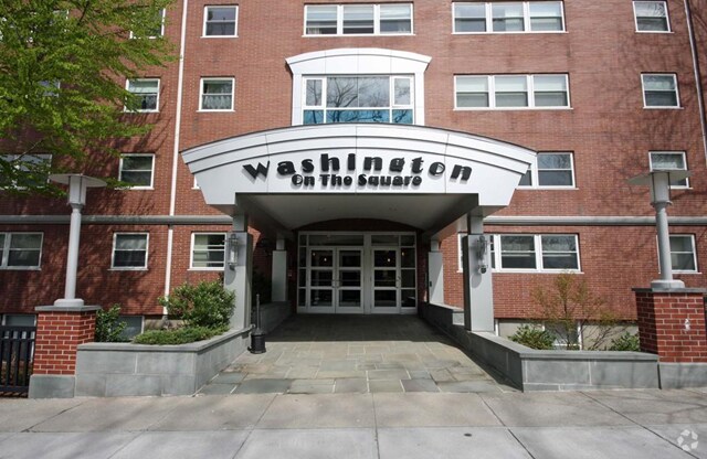 Building Photo - 1600 Beacon St Unit 809 Rental