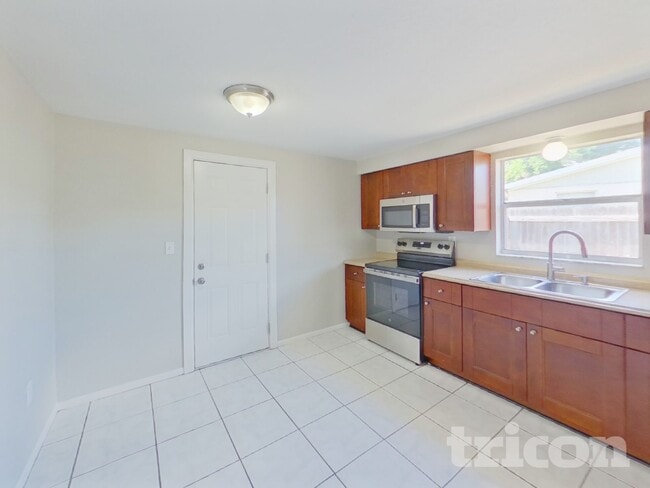 Photo - 10294 129th Terrace N