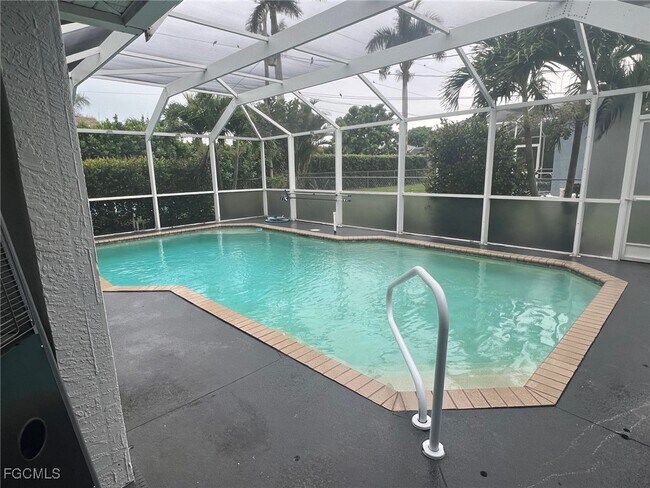 Photo - 422 SE 19th St