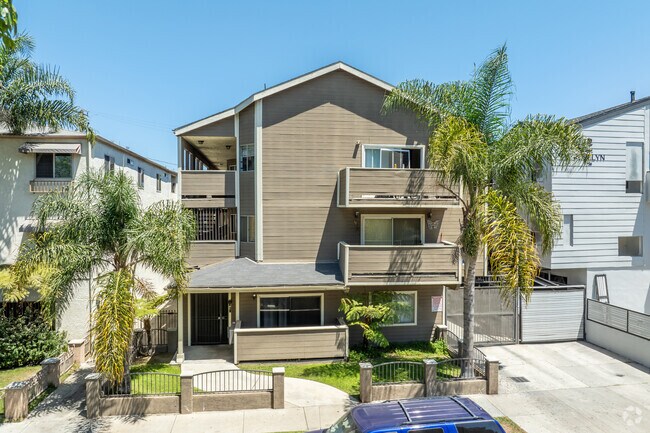 744 Rose Ave.