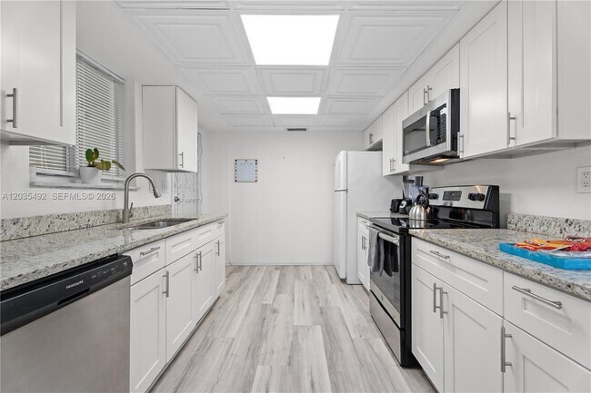 1601 Bay Rd Unit 7