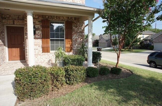 Photo - 7217 Sugarplum Dr