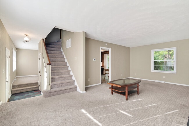 Photo - 33 Tanglewood Dr