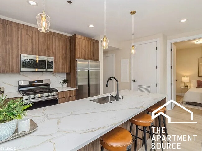 Photo - 3045 W Irving Park Rd Unidad 403 Rental