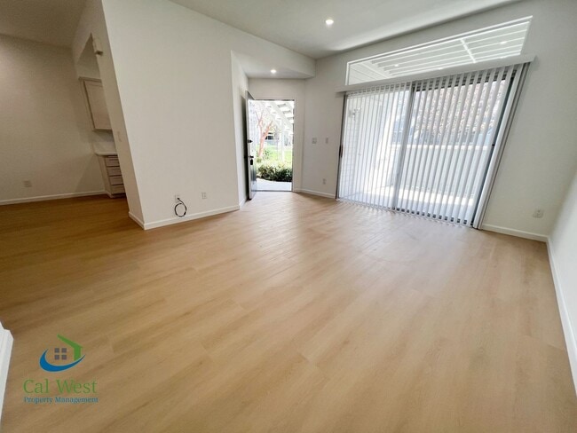 Photo - $2,995 - Updated 2 Bed/2 Bath Condo in a Gated Community of the Fairgrounds Neighborhood!