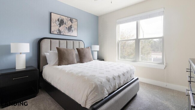 Photo - 65 Sentosa Dr Unidad 509-210