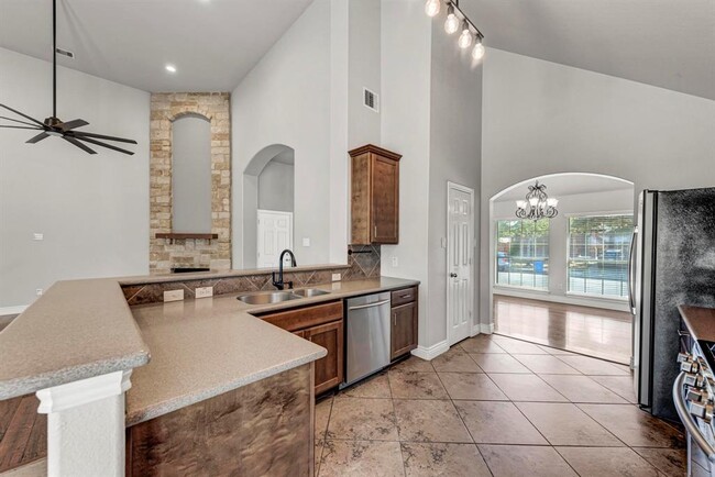 Photo - 11508 Shadow Creek Dr