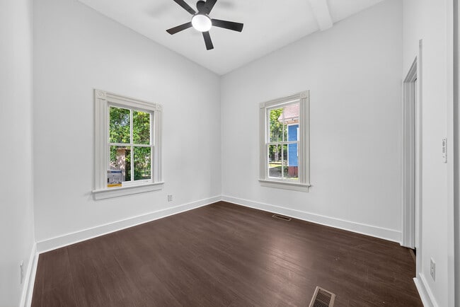 Photo - 2807 Beacon Ave Unit 1