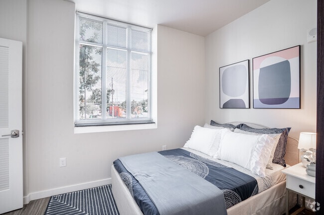 1BR, 1BA - 650SF - Bedroom - St. Elizabeth Place