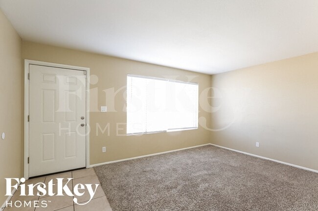 Photo - 1633 W Charleston Ave