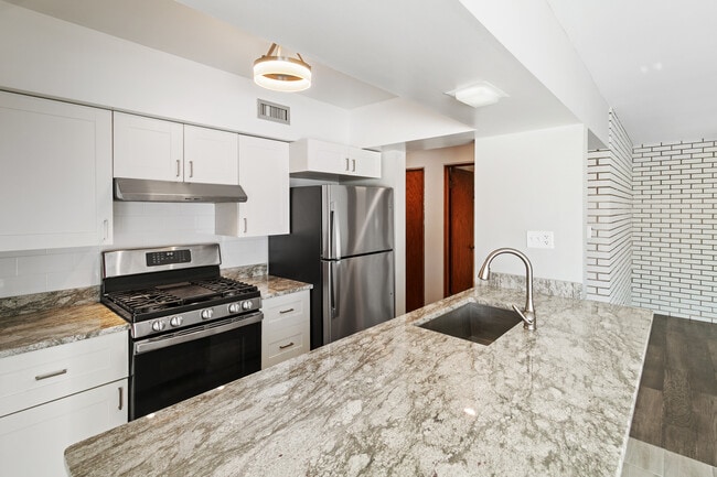 Photo - 318 Walker Ave