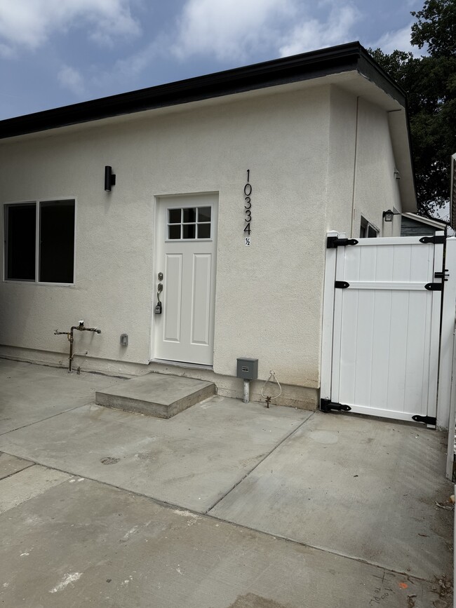 Photo - 10334 Eldora Ave House