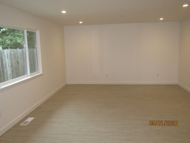 Photo - 625-627 Cordelia Dr Unit 627 Cordelia Dr
