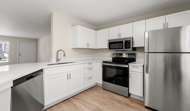 Brnad new homes feature upgraded finishes and stainless steel appliances - Peachtree Park