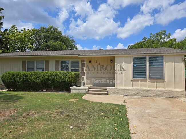 Building Photo - 1924 Northcrest Dr Rental