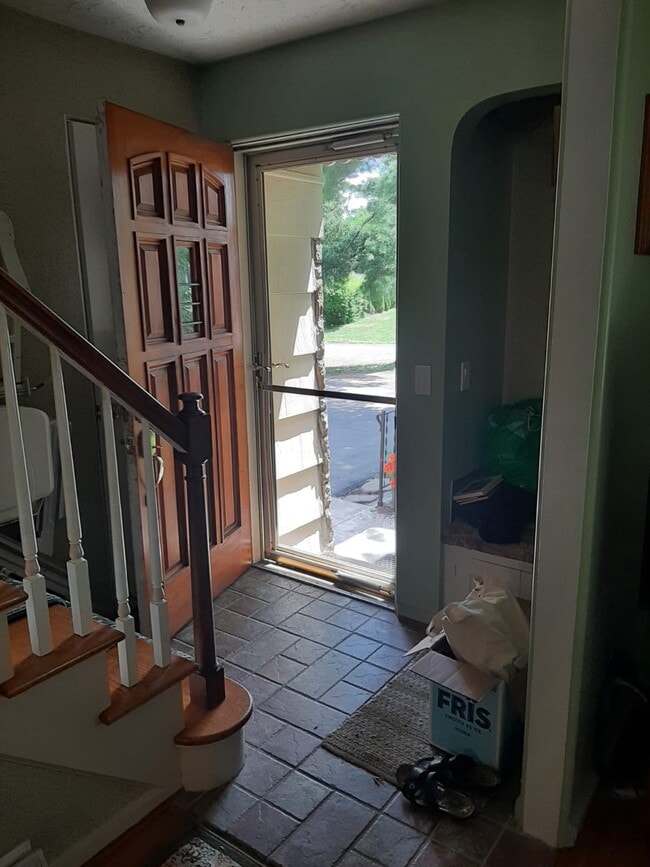 75 Briar Ln