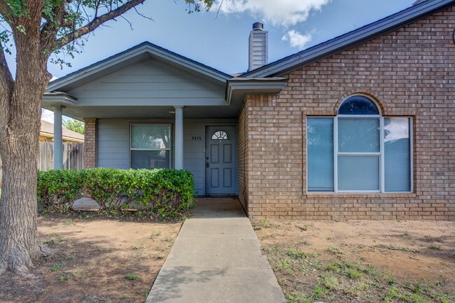 Photo - Conveniently located 2/2/2 with basement!!