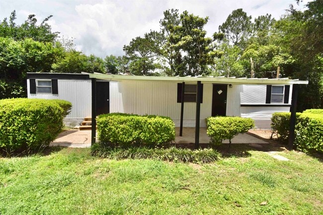 Building Photo - 2716 Deep Forest Cir