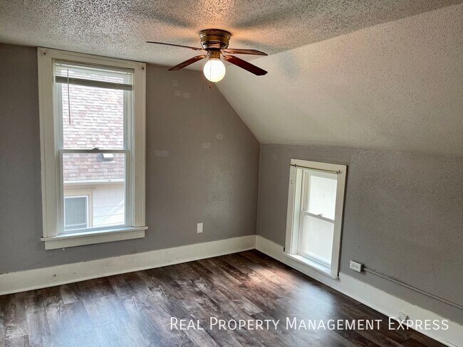 Photo - 1 Bedroom Duplex in Central Sioux Falls Apartamento Unidad 425