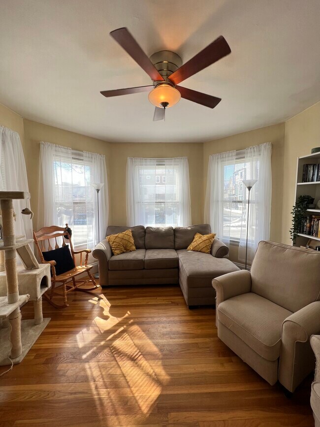 Building Photo - 381 Highland Ave Unit #1 Rental
