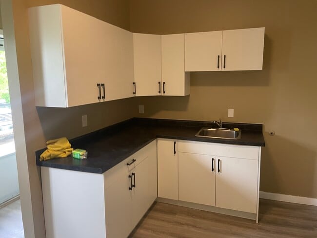 Photo - 329 Pritchard Av