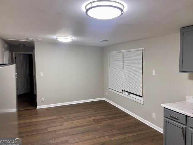 Photo - 108 Lambert Dr