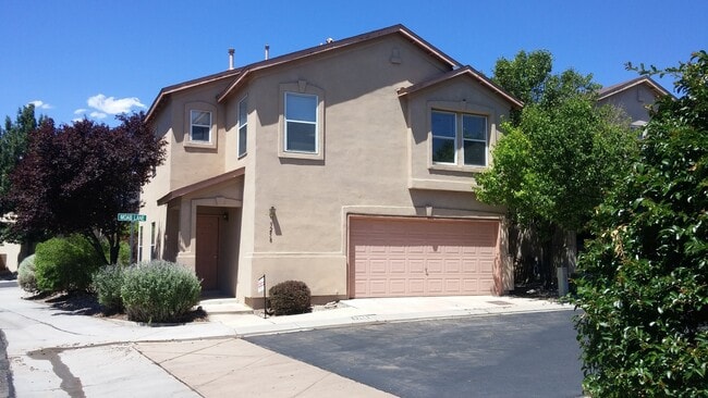 Building Photo - 3258 Moab Ln NE