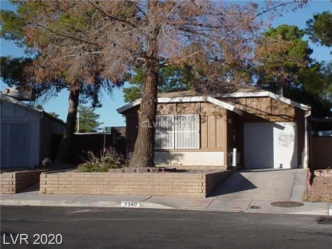 Photo - 7340 Empress Dr House