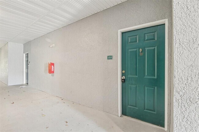 Photo - 18001 Richmond Pl Dr Unit 1213