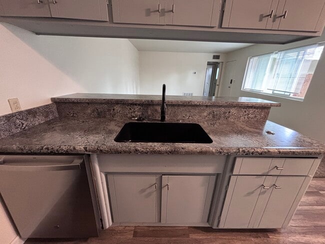 Photo - 139 W Lassen Ave Unit 22