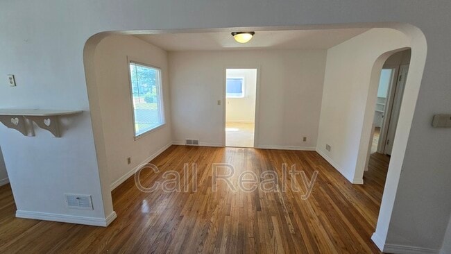 Photo - 4018 S Hatch St