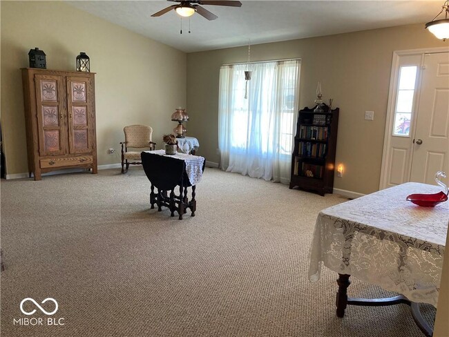 Photo - 10201 N 150 E