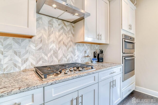 Photo - 1529 Paxton Ln