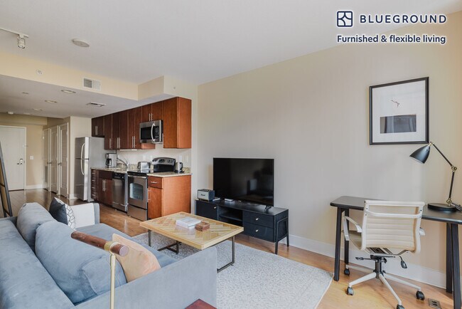 Photo - 425 L St NW Unidad FL4-ID929