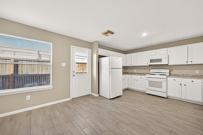 Photo - 17250 Cricketbriar Ct