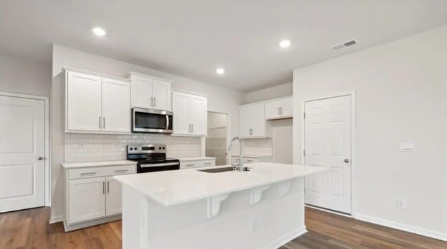 Photo - 8048 Plymouth Dr