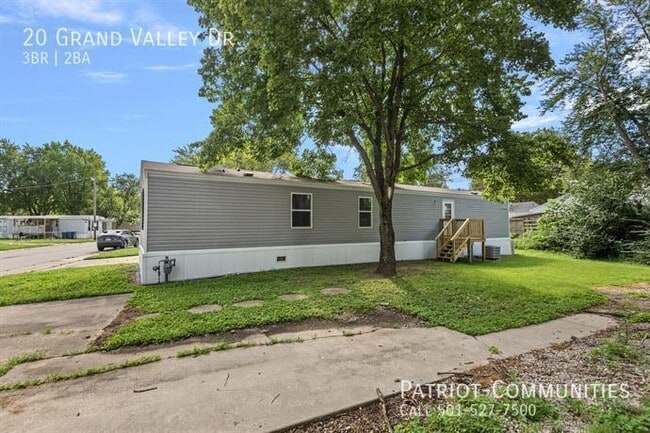 Photo - 20 Grand Valley Dr