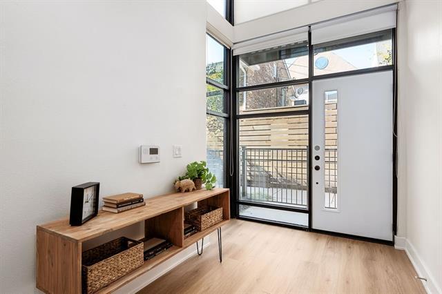 Photo - 4111 Newton Ave Unidad 6