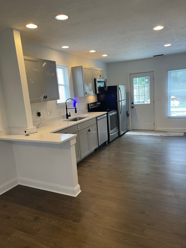 Photo - 39 W Ramlow Alley