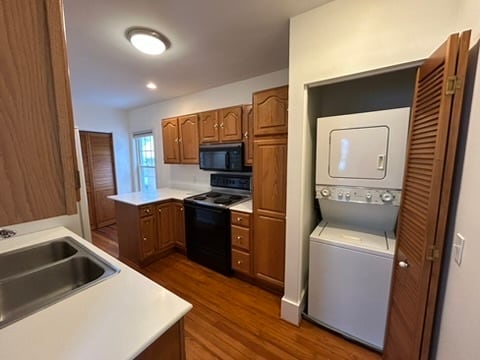 Kitchen with washer/dryer - 14 Conewango Ave Unit 4