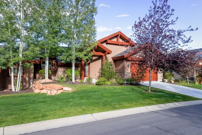 Beautiful 3 Bedroom Home in the Park City ... - Beautiful 3 Bedroom Home in the Park City ...