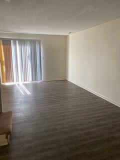 Photo - 112 W Calhoun St