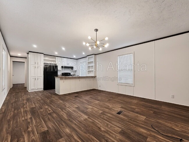 Photo - 2621 Jeffersonville Rd