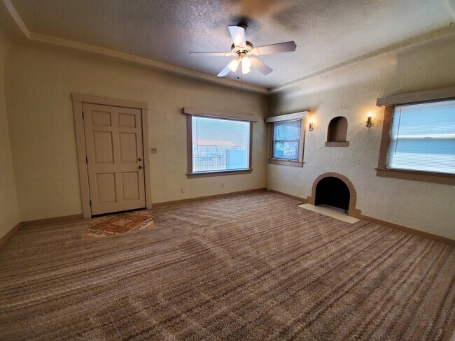 Photo - 1404-PM211404 E Grant Rd